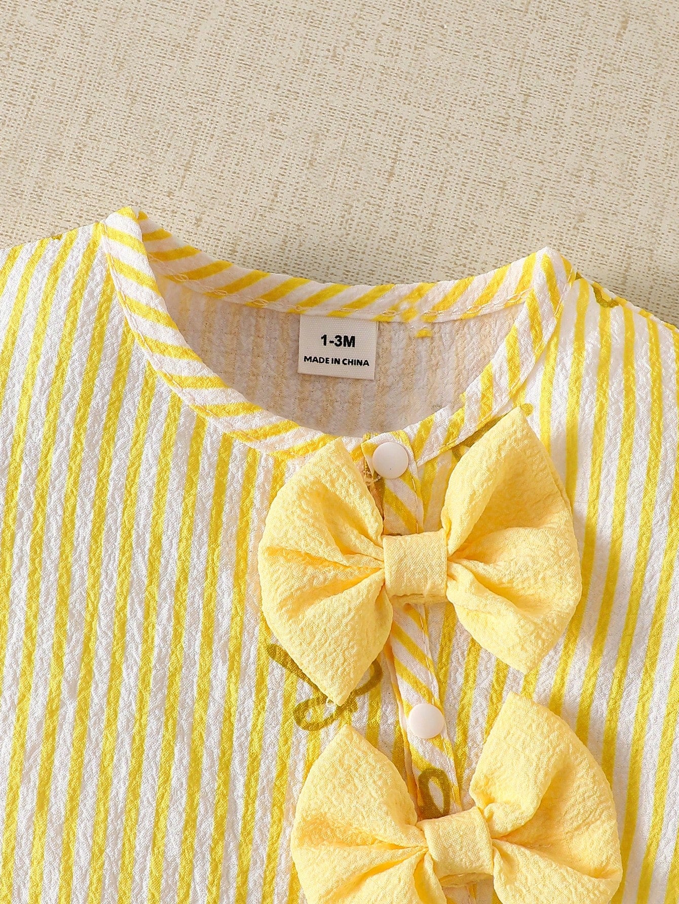 Sweet Pastel Yellow Bow Baby Romper Set, Bubble Textured Fabric Vertical Stripe Print Embroidered Newborn Short Sleeve Bodysuit, 4pcs