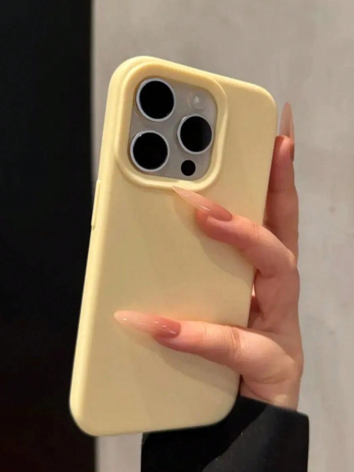 TPU Solid Color High-Quality Yellow Phone Case, Latest Compatible With 17/Air/17 Pro/17 Pro Max, Also Fits 16, 15, 14, 13, 12, 11 Pro Max, Skin-Friendly Texture, Pastel Yellow Phone Case Gift Business