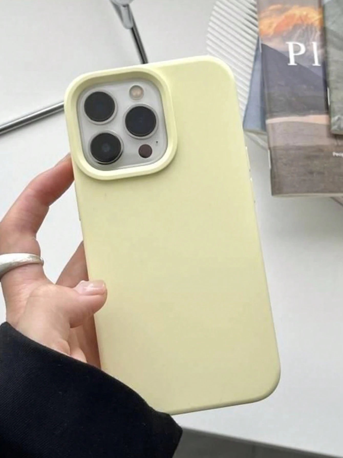 TPU Solid Color High-Quality Yellow Phone Case, Latest Compatible With 17/Air/17 Pro/17 Pro Max, Also Fits 16, 15, 14, 13, 12, 11 Pro Max, Skin-Friendly Texture, Pastel Yellow Phone Case Gift Business