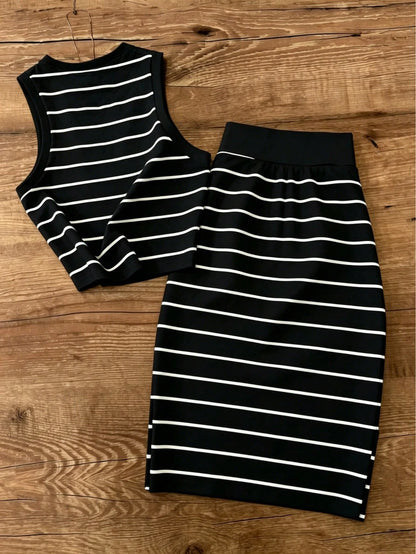 UREREM Women's Striped Contrast Color Casual Elegant Party Ribbed Slit Beach Vest And Skirt 2-Piece Set Black Summer, Vacationcore, Resort Wear