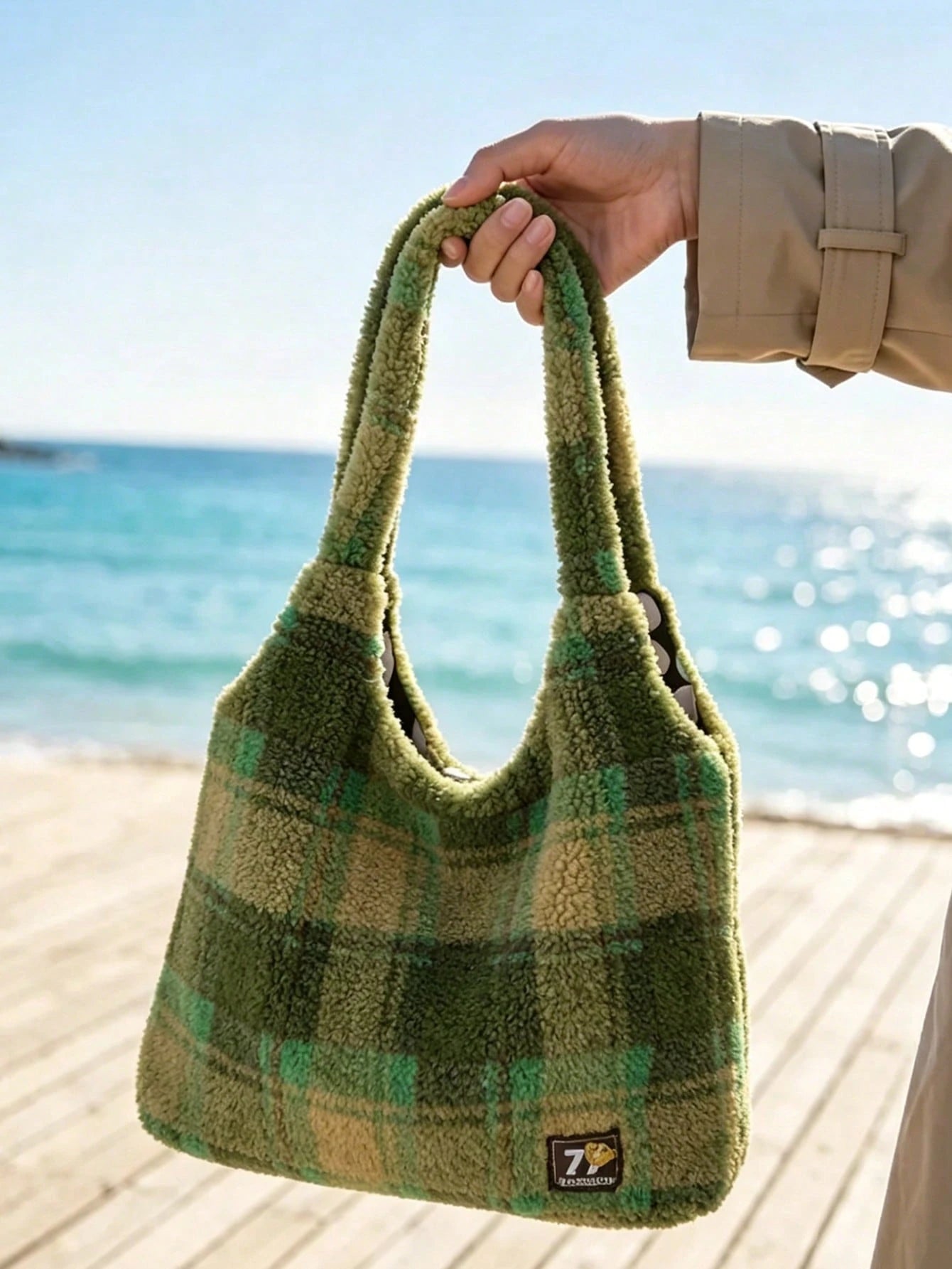 Vintage Crescent Underarm Bag For Women Plaid Shoulder Bag Plush Tote Bag Large Capacity Handbag For Commuting Daily Shopping Graduation BackToSchool