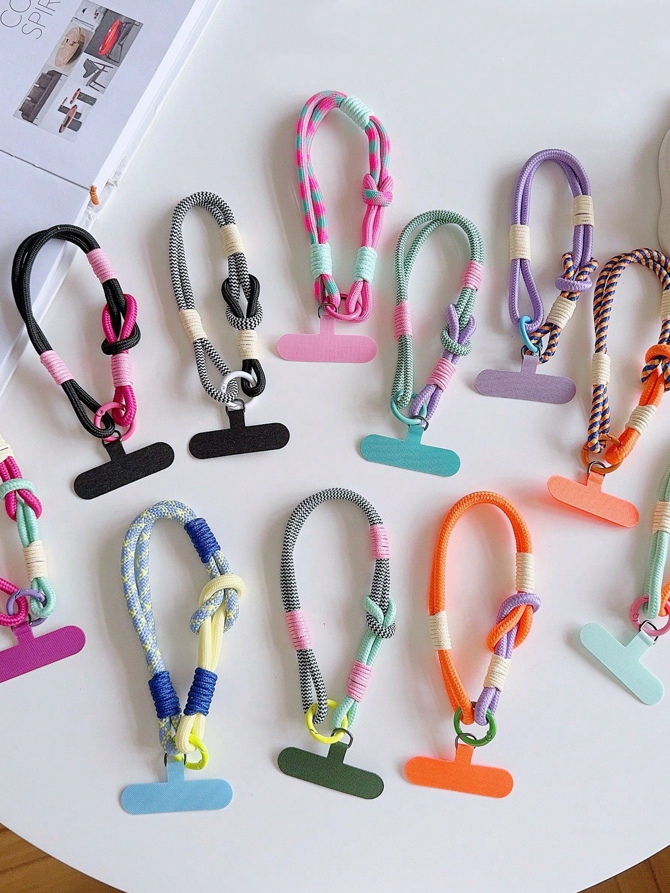 Vintage Phone Lanyard Wrist Strap,Detachable Summer Hand Chain,Dopamine Mobile Phone Rope,Anti-Lost Keychain Earbud Holder Card Clip Gifts For Mother, Family, Friends, Birthday, Holiday Phone Charm, P