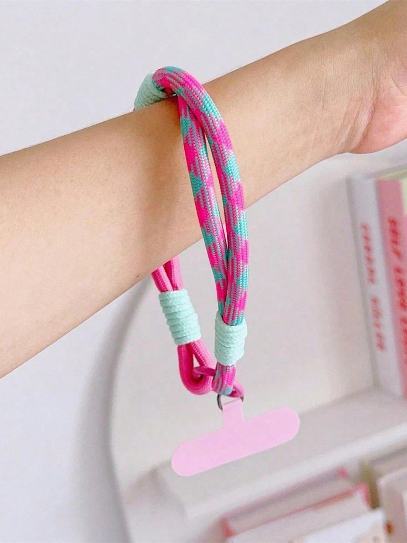 Vintage Phone Lanyard Wrist Strap,Detachable Summer Hand Chain,Dopamine Mobile Phone Rope,Anti-Lost Keychain Earbud Holder Card Clip Gifts For Mother, Family, Friends, Birthday, Holiday Phone Charm, P