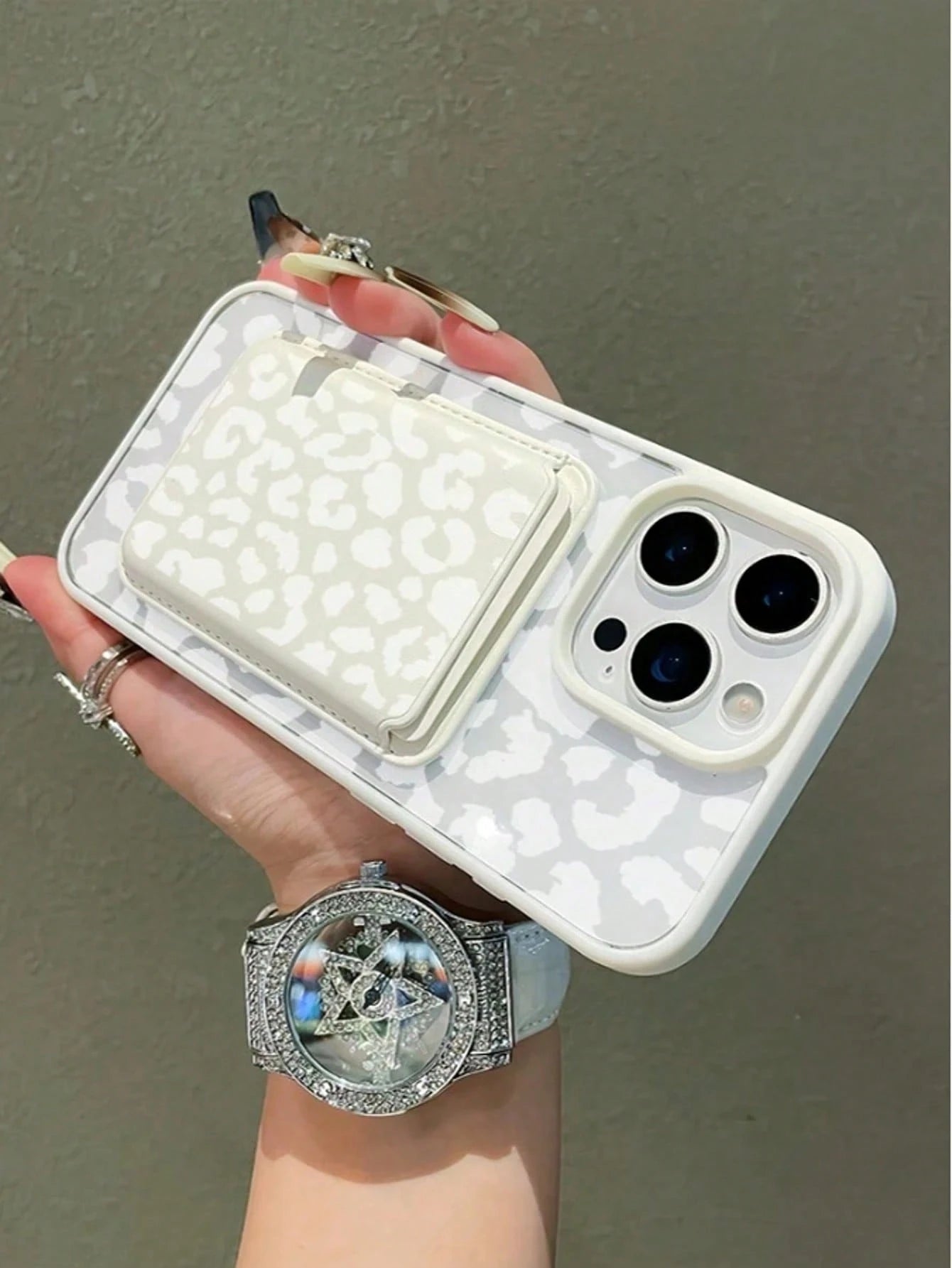White Leopard Print Magnetic Phone Case + Matching Pattern White Leather Magnetic Card Holder. Compatible With IPhone 17 Pro Max/16/15/14/13/12/11/Xs Max, Galaxy S26, S25 Ultra, S24 Plus, S23 FE, And