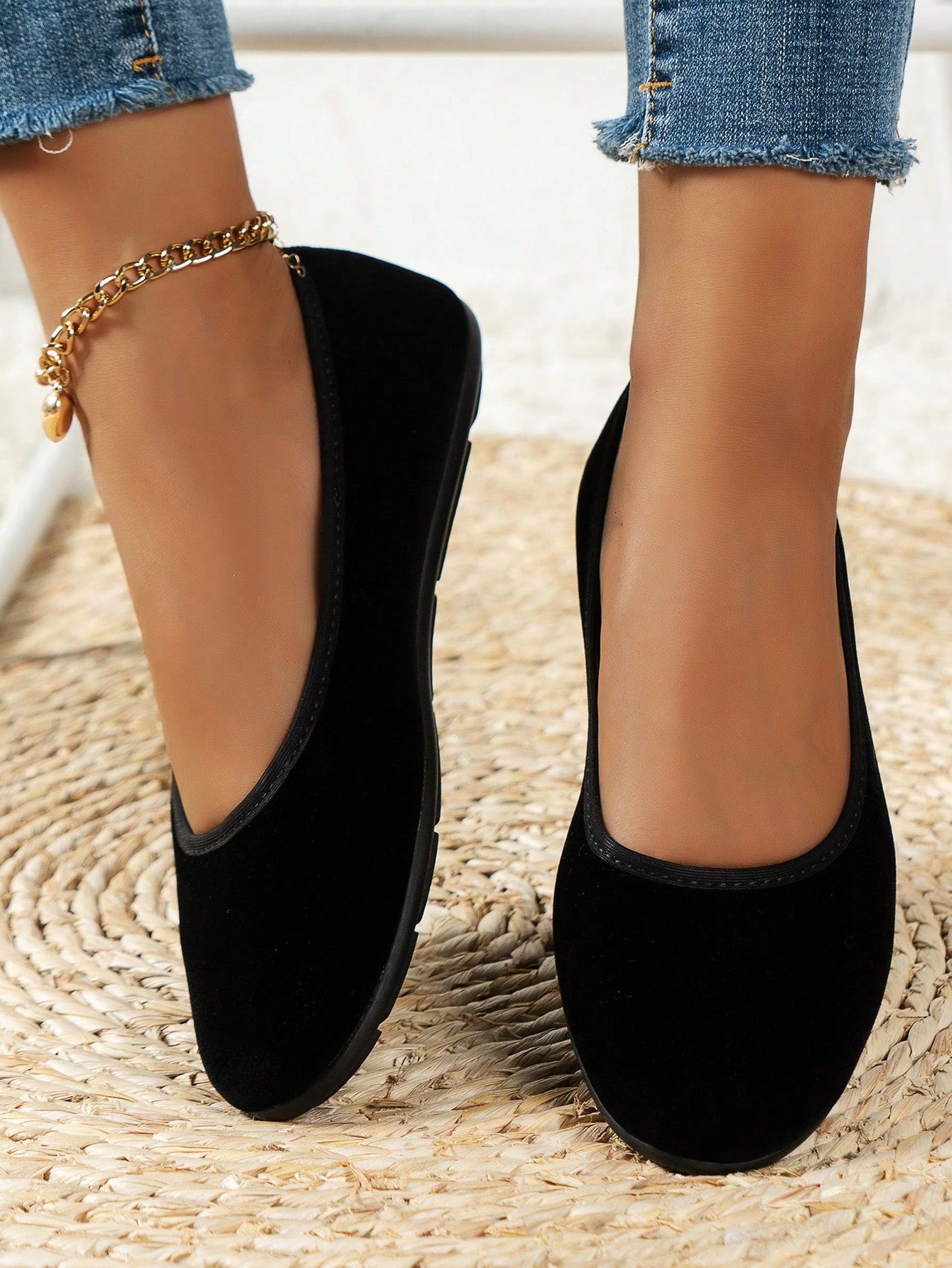 Women's Faux Suede Bow Retro Elegant Wedge Heel Casual Round Toe Flat Shoes, Solid Color Slip-On Flat Sandals, Black Color For Students And Teenagers