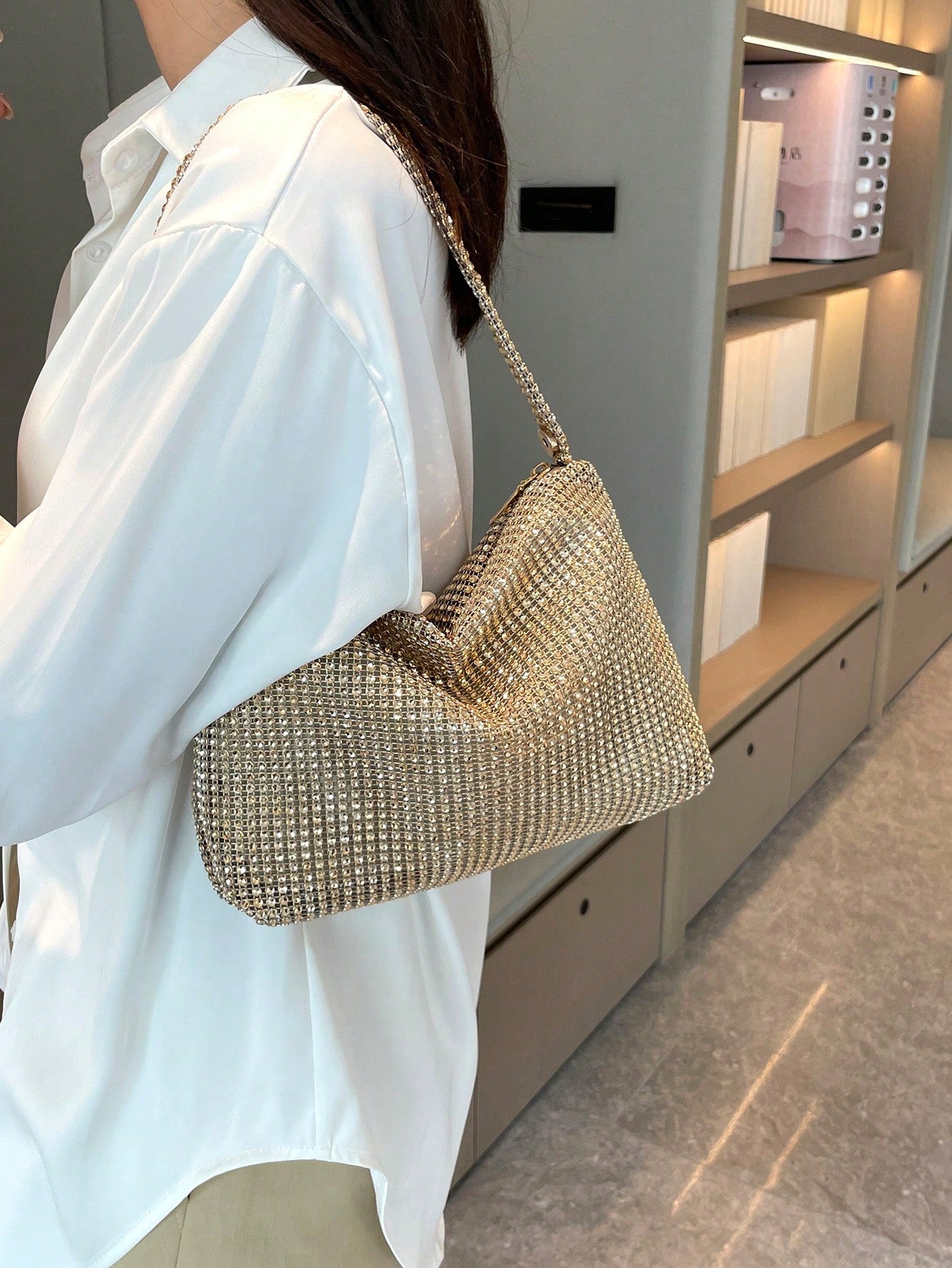 Women's Glittering Gold Elegant Party Clutch Bag, Shiny & Alluring, New Arrival Rhinestone Crescent Moon Handbag In Stock, Fashionable Shoulder Bag For Party, Dinner, Suitable For Girls, Women, Weddin