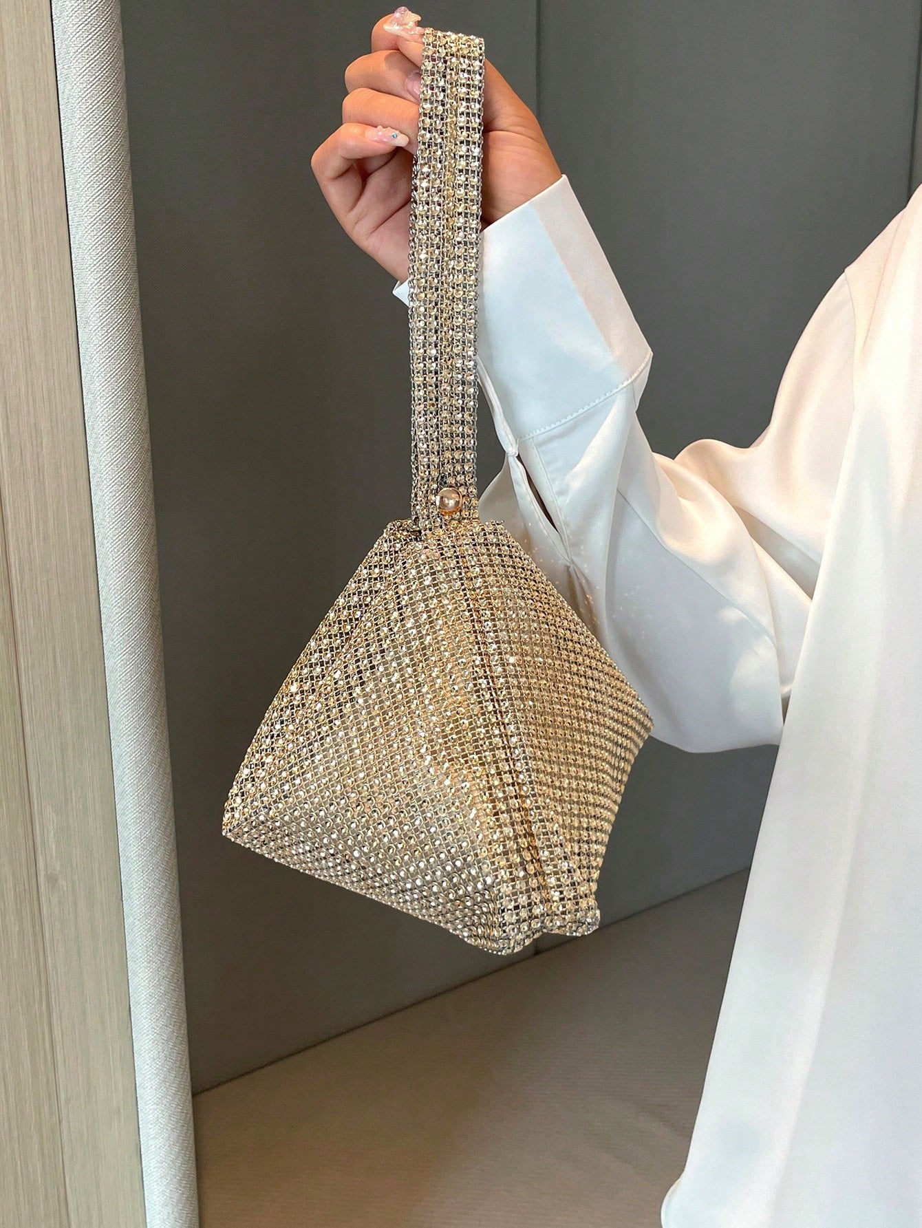 Women's Glittering Gold Elegant Party Clutch Bag, Shiny & Alluring, New Arrival Rhinestone Crescent Moon Handbag In Stock, Fashionable Shoulder Bag For Party, Dinner, Suitable For Girls, Women, Weddin
