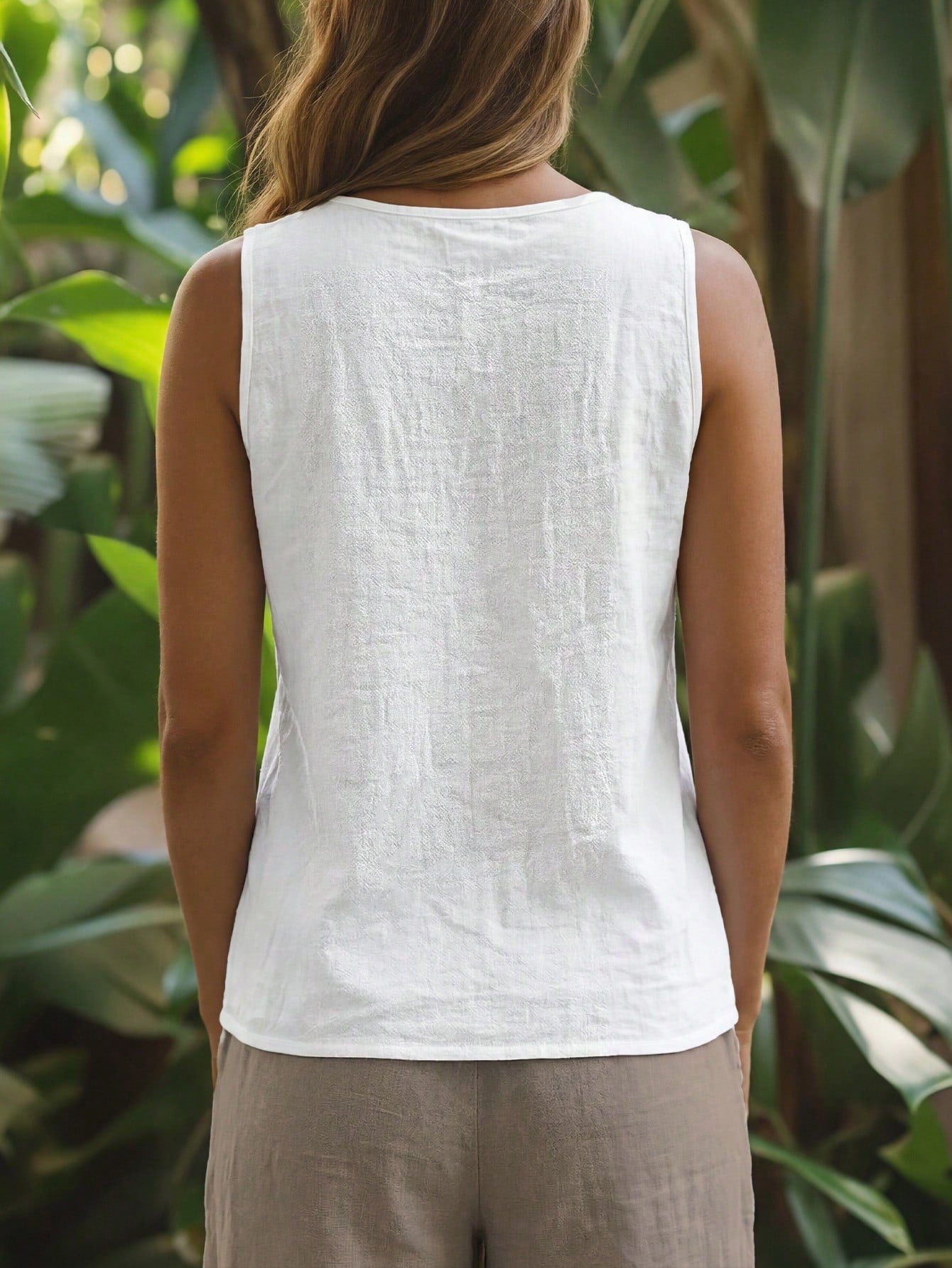 Zayélia Linen Textured V-Neck Sleeveless Vest Loose Single-Breasted Design Artistic Style Vacation Casual Outerwear Top